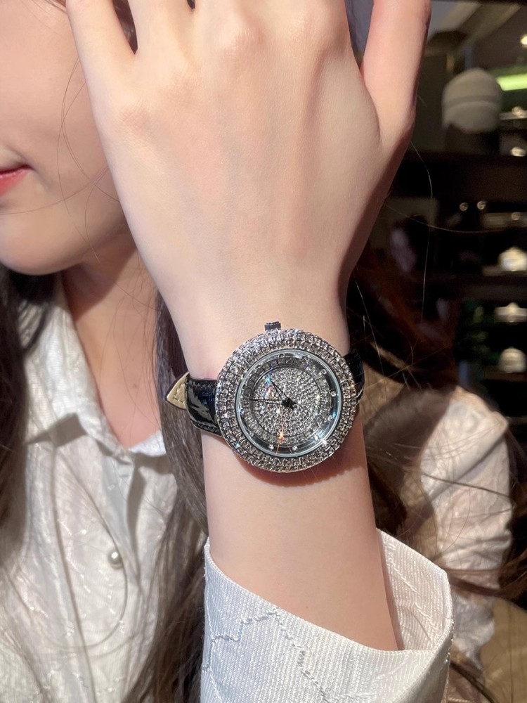 Luxury Diamonds Women Quartz W - Home Office Design Ideas recensie en prijs